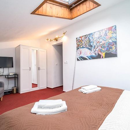 Hotel Na Skalkach Нови-Йичин Экстерьер фото