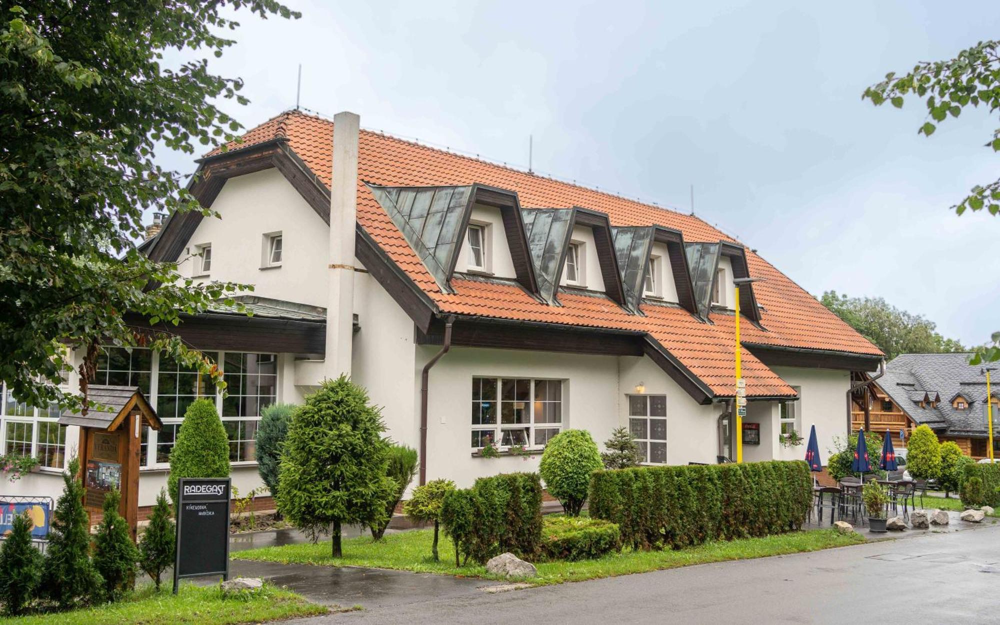 Hotel Na Skalkach Нови-Йичин Экстерьер фото